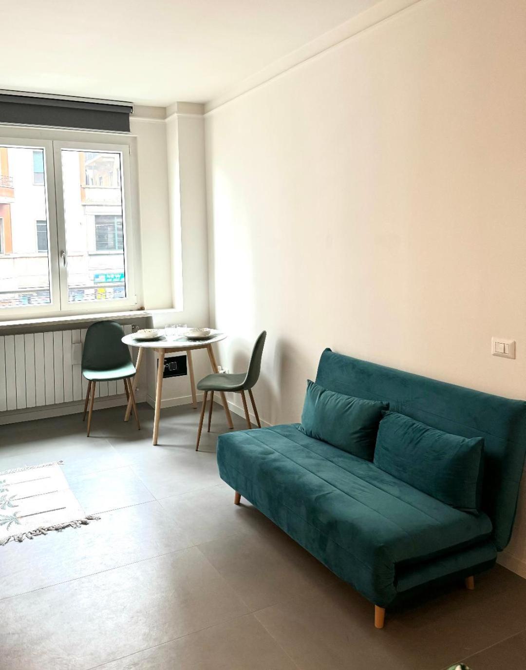 Rainbow Studio Flat- Monolocale Luminoso Milánó Kültér fotó